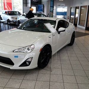 Meet your Posher, Nabeela